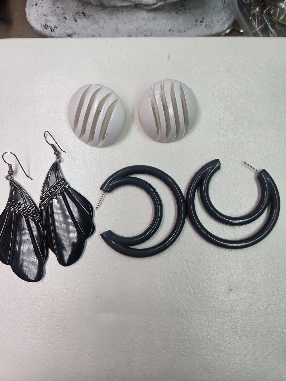 Vintage Classic Black Hoop Earrings - Unbranded